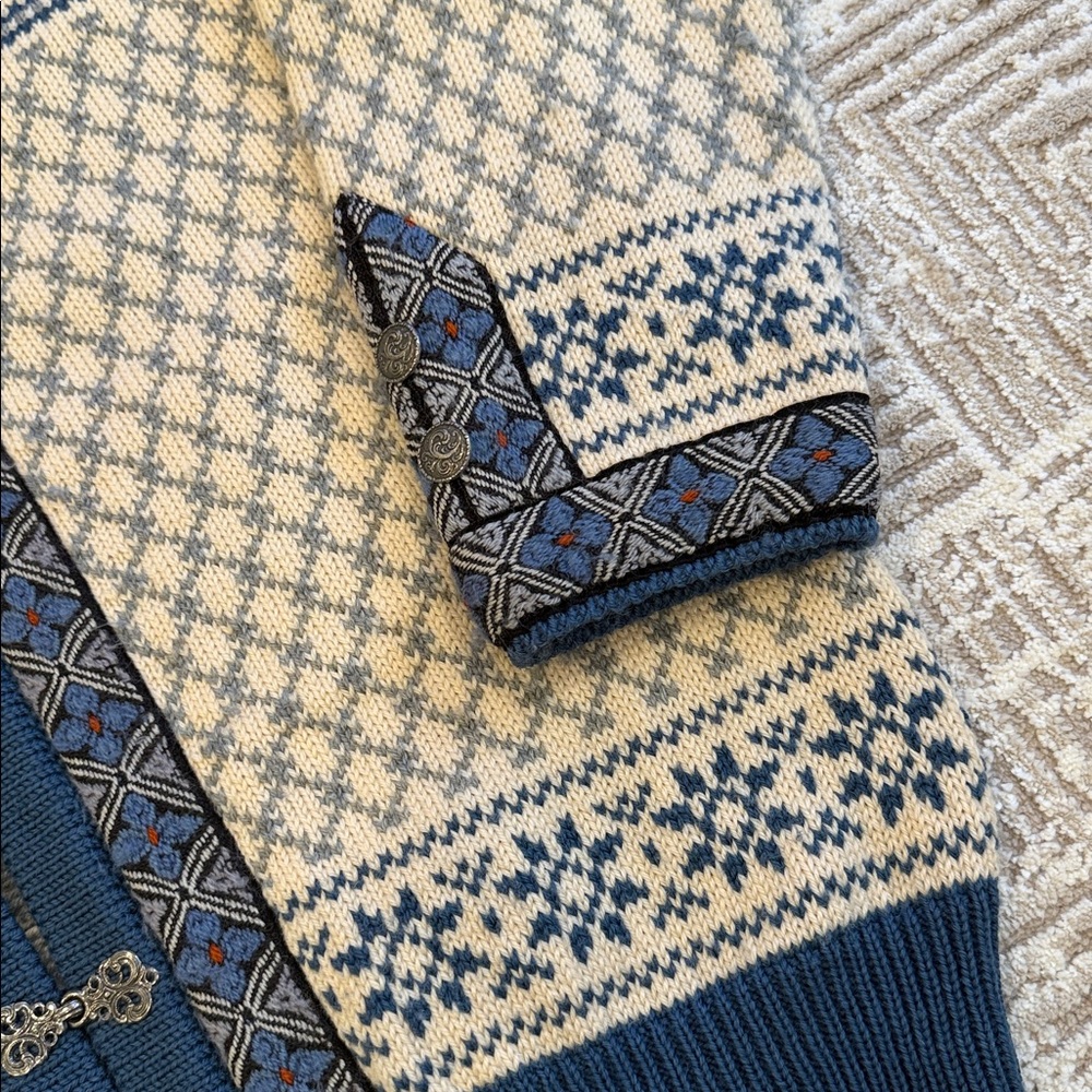 Vintage Dale of Norway Wool Knit Clasp Cardigan Nordic Fair Isle Blue Sweater - Picture 5 of 7